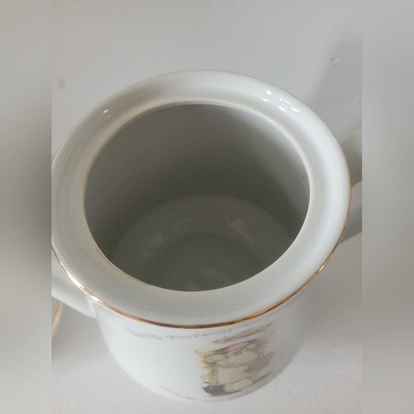 Holly Hobbie Porcelain "RARE" Coffee or Tea Pot - Picture 10 of 14
